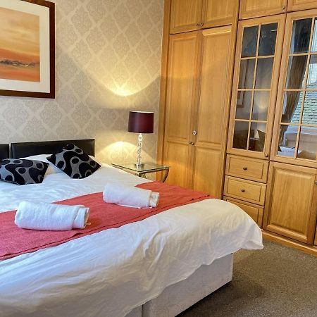 Royal Mile Mansions 2 Bedroom - Edinburgh City Centre Екстер'єр фото