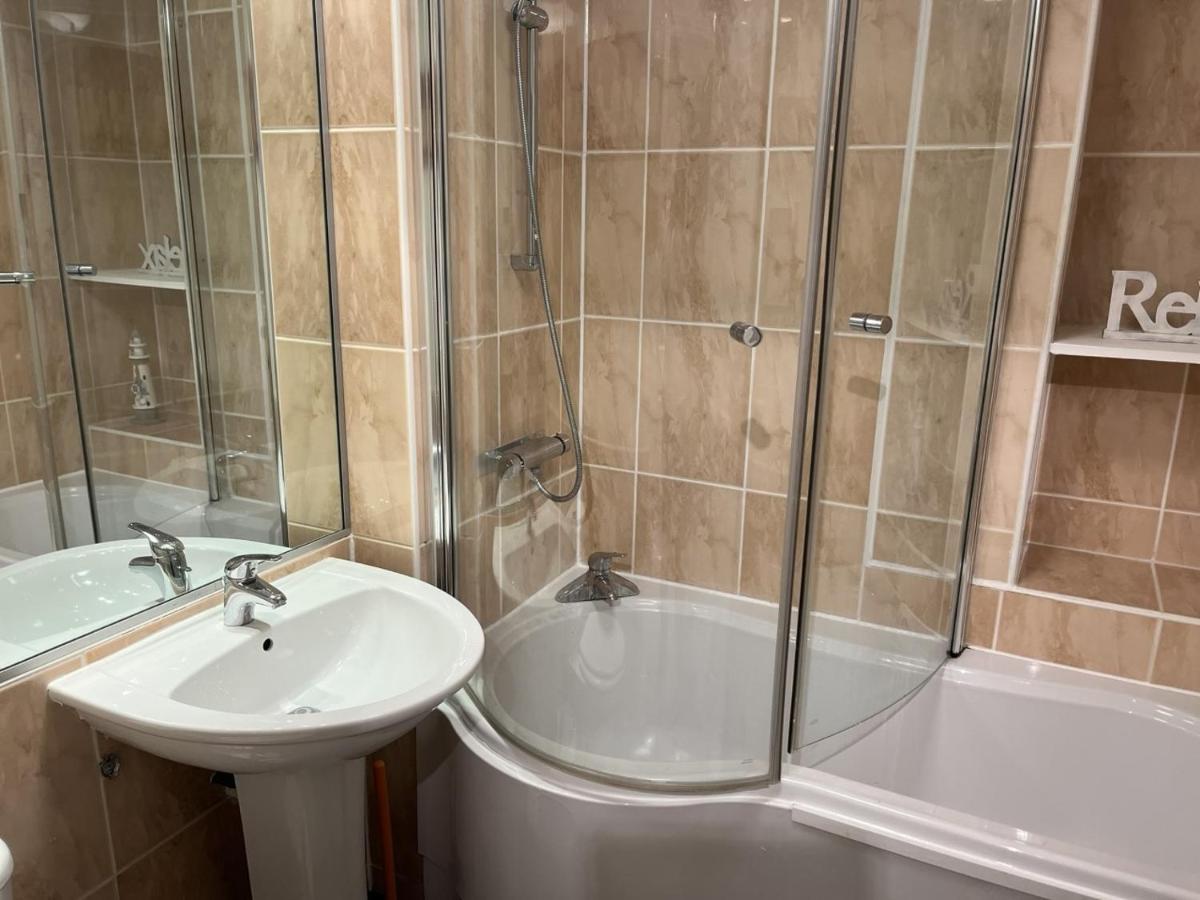 Royal Mile Mansions 2 Bedroom - Edinburgh City Centre Екстер'єр фото